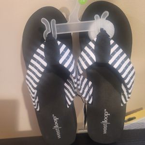 Ladies sandals